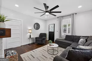 37 Poplar St, Porterdale, GA 30014 - Photo 6