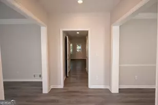601 Mountain Harbor, Stone Mountain, GA 30087 - Photo 8