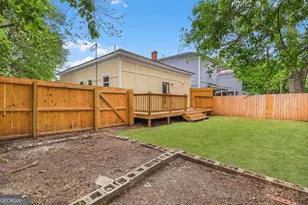 1126 E Waldburg St, Savannah, GA 31401 - Photo 42