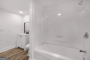 1126 E Waldburg St, Savannah, GA 31401 - Photo 30