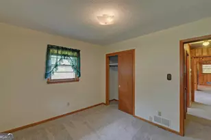 586 Collins Rd, Toccoa, GA 30577 - Photo 16