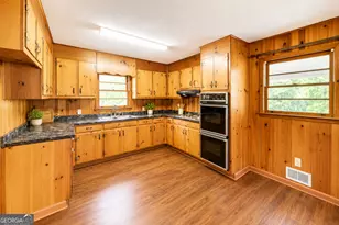 586 Collins Rd, Toccoa, GA 30577 - Photo 2