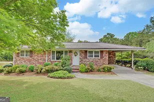 586 Collins Rd, Toccoa, GA 30577 - Photo 2