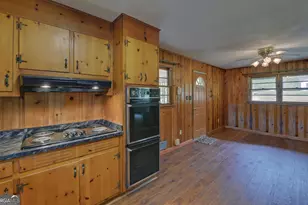 586 Collins Rd, Toccoa, GA 30577 - Photo 8
