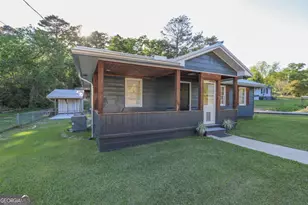 127 Fourth St SW, Milledgeville, GA 31061 - Photo 2