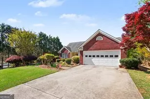 2130 St Thomas Way, Suwanee, GA 30024 - Photo 2