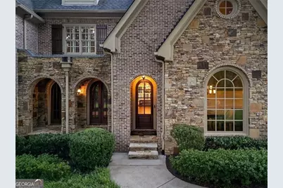 4304 Berkford Circle NE, Atlanta, GA 30319 - Photo 2