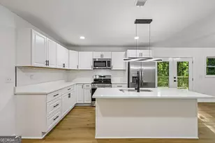 418 Honeysuckle Ln, Stockbridge, GA 30281 - Photo 6