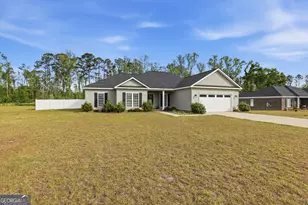 235 Fallen Leaf Dr, Brooklet, GA 30415 - Photo 2