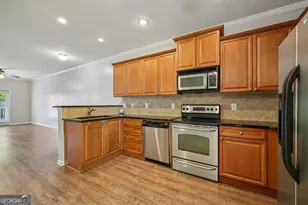 1305 Liberty Pkwy NW, Atlanta, GA 30318 - Photo 6