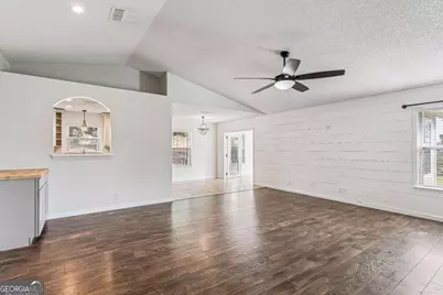 195 Windsor Circle, Woodbine, GA 31569 - Photo 4