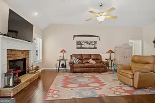 56 Brooks Lake Dr, Newnan, GA 30263 - Photo 6