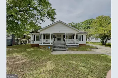 354 S Pine Street, Toccoa, GA 30577 - Photo 1