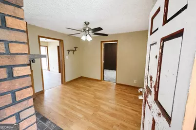 354 S Pine Street, Toccoa, GA 30577 - Photo 2