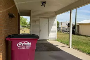 311 Douglas St, Alma, GA 31510 - Photo 4