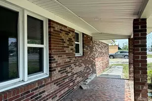 813 W 12th St, Alma, GA 31510 - Photo 2