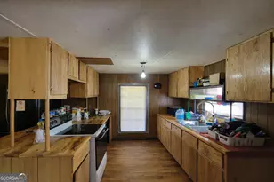 200 Homer Stephens Rd, Cornelia, GA 30531 - Photo 8