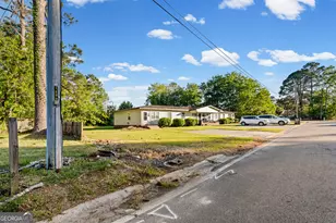 202 Franklin St, Waycross, GA 31501 - Photo 12