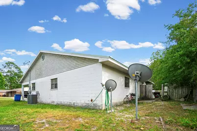 304 Cannon St, Nahunta, GA 31553 - Photo 14