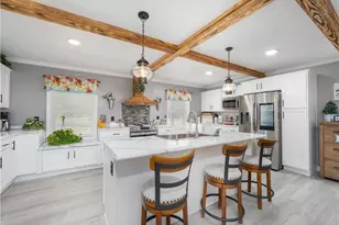 2075 Sylvia Ln, Waycross, GA 31503 - Photo 6