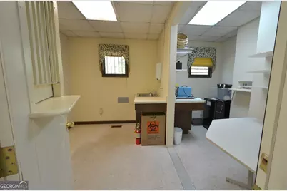 816 Professional Center Dr, Eastman, GA 31023 - Photo 20