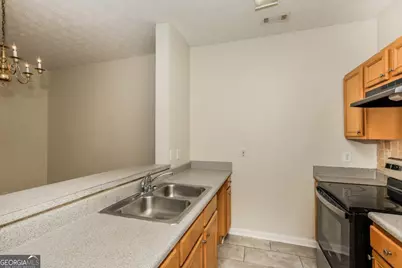 6076 Camden Forrest Drive, Riverdale, GA 30296 - Photo 6