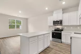 212 Kenmore Cir, Perry, GA 31069 - Photo 4