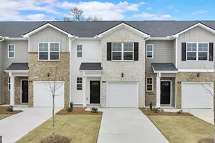 212 Kenmore Cir, Perry, GA 31069 - Photo 1