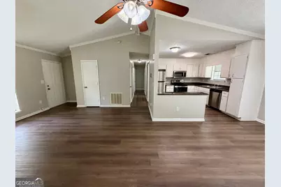 5663 Saint Thomas Drive, Lithonia, GA 30058 - Photo 4