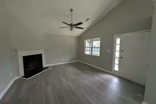 106 Pier Pt, Griffin, GA 30223 - Photo 2
