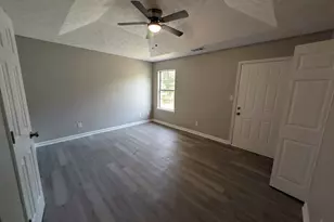 106 Pier Pt, Griffin, GA 30223 - Photo 10