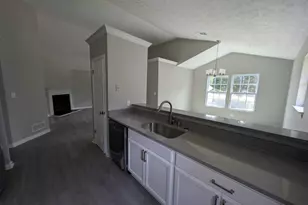 106 Pier Pt, Griffin, GA 30223 - Photo 8
