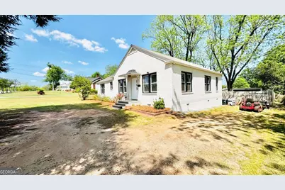 397 Shankle Heights, Commerce, GA 30529 - Photo 2