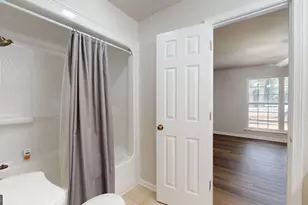 704 Hillwood Dr, Statesboro, GA 30458 - Photo 28