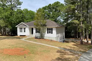 704 Hillwood Dr, Statesboro, GA 30458 - Photo 2