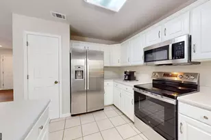 704 Hillwood Dr, Statesboro, GA 30458 - Photo 12