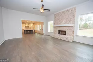 127 Atlantica Dr, Newnan, GA 30263 - Photo 10