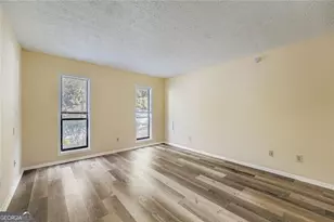 1607 Woodcliff Dr, Atlanta, GA 30350 - Photo 8