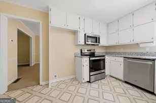 430 Ridgemont Dr, Fayetteville, GA 30215 - Photo 12
