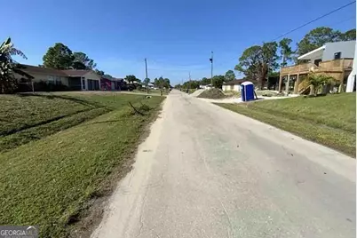 3709 10th Street SW, Lehigh Acres, FL 33976 - Photo 4