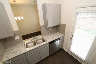 85 Chastain Cir, Newnan, GA 30263 - Photo 6
