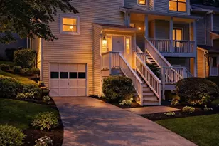 2220 Spring Walk Ct, Atlanta, GA 30341 - Photo 2