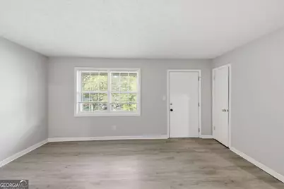 2322 Chestnut Log Loop, Lithia Springs, GA 30122 - Photo 4