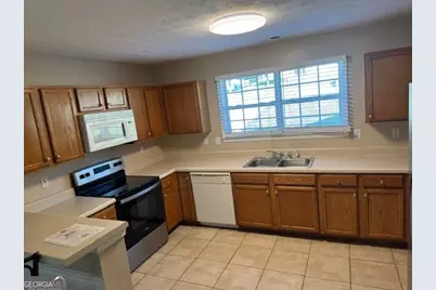 4393 English Loop, Lithonia, GA 30038 - Photo 4