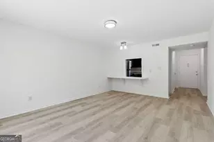 5400 Roswell Rd, Atlanta, GA 30342 - Photo 8