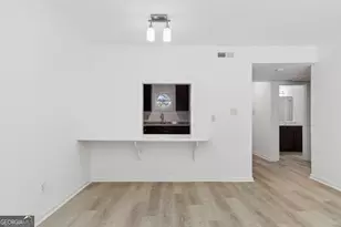 5400 Roswell Rd, Atlanta, GA 30342 - Photo 10