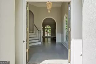 426 Clubview Dr, Woodstock, GA 30189 - Photo 4