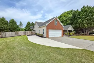 2610 Snowcrest Pl, Bethlehem, GA 30620 - Photo 4
