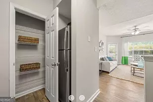 7150 W Peachtree Dunwoody Rd, Atlanta, GA 30328 - Photo 4