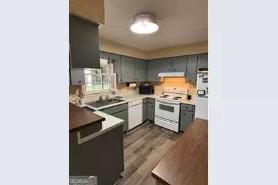1340 5th Avenue, Eastman, GA 31023 - Photo 10